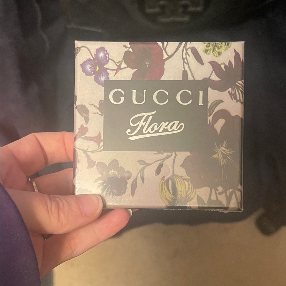 Gucci Flora Boxed Mirror-silver